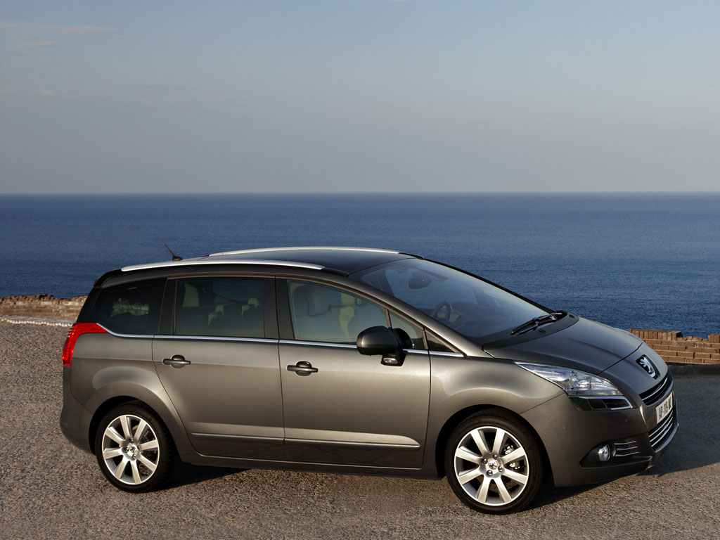 Peugeot 5008 2015 Review, Amazing Pictures and Images