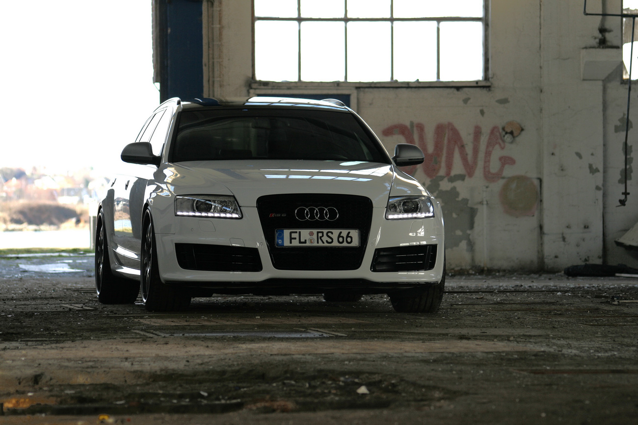 Audi RS6 2009 photo - 2