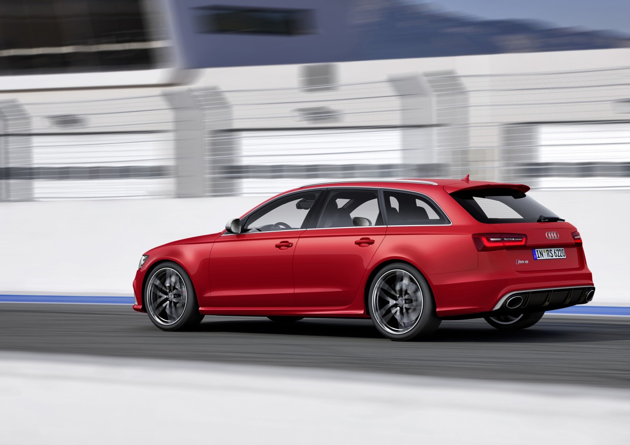 Audi RS6 2013 photo - 4