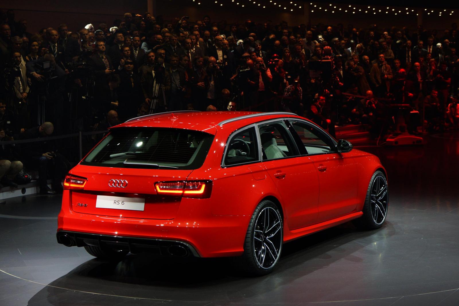 Audi RS6 2014 photo - 6