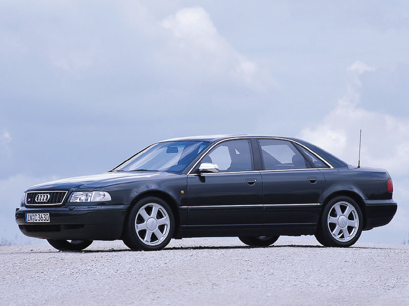 Audi S8 1996 photo - 1