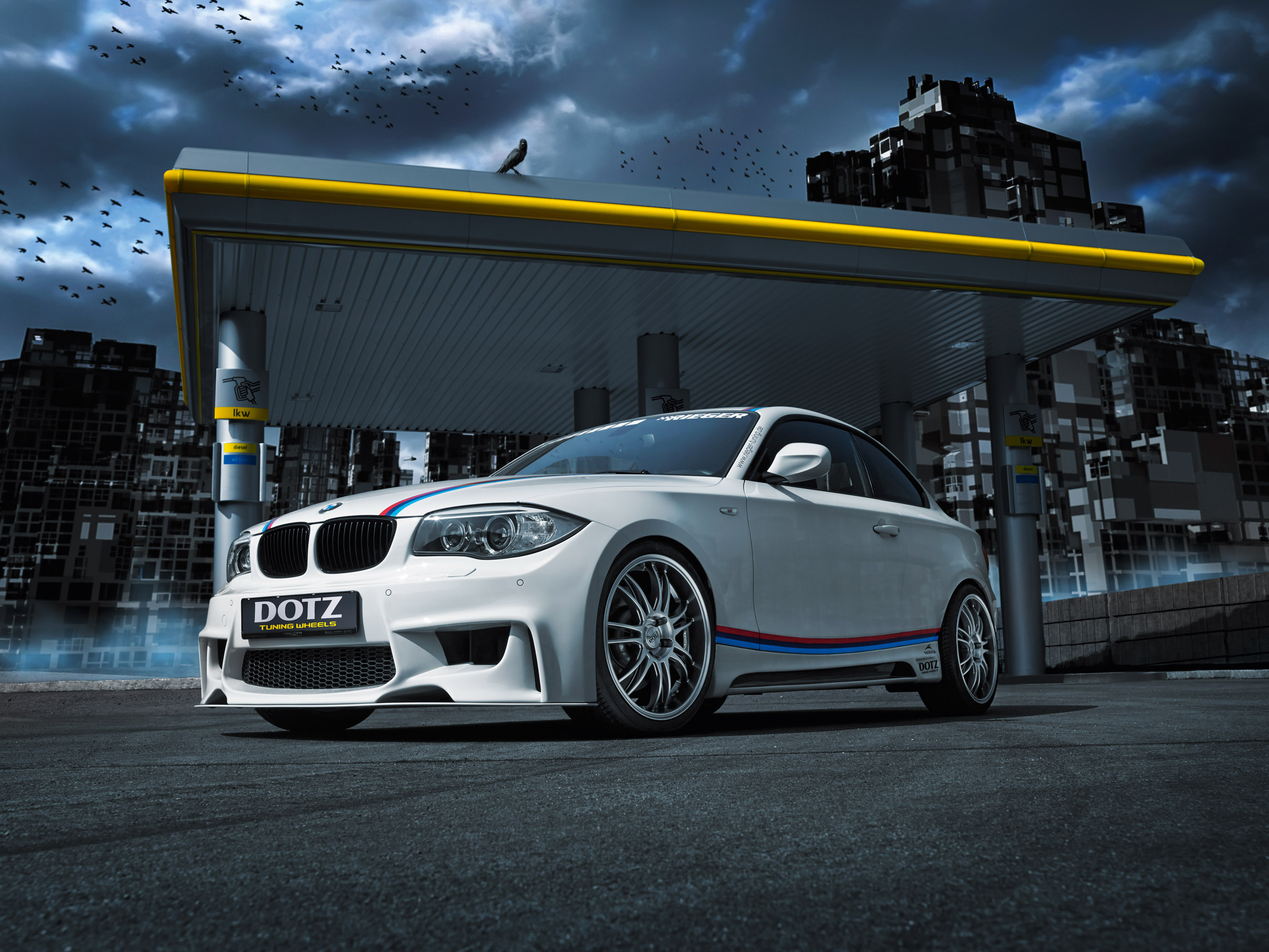 BMW 135i 2014 photo - 6