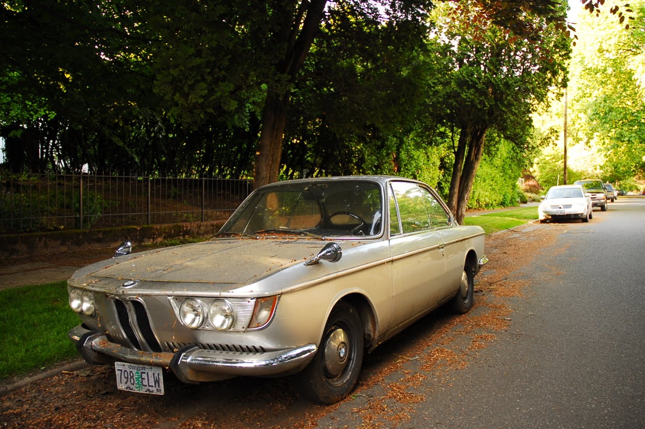BMW 2000 1967 photo - 1