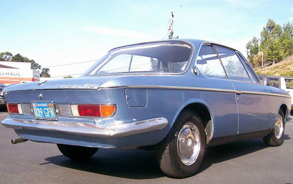 BMW 2000 1967 photo - 3