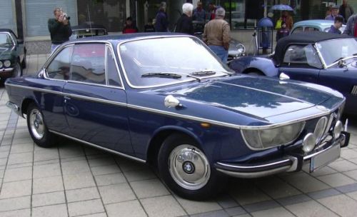 BMW 2000 1967 photo - 6