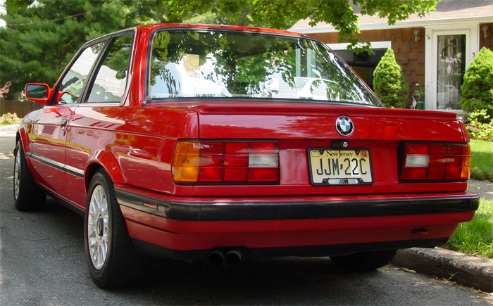 BMW 3 1991 photo - 3