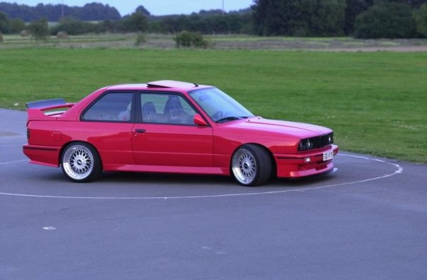 BMW 3 1991 photo - 9