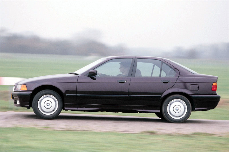 BMW 3 1993 photo - 7