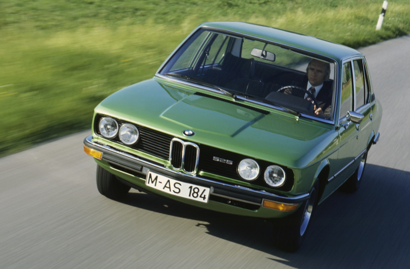 BMW 3-series 1982 photo - 4