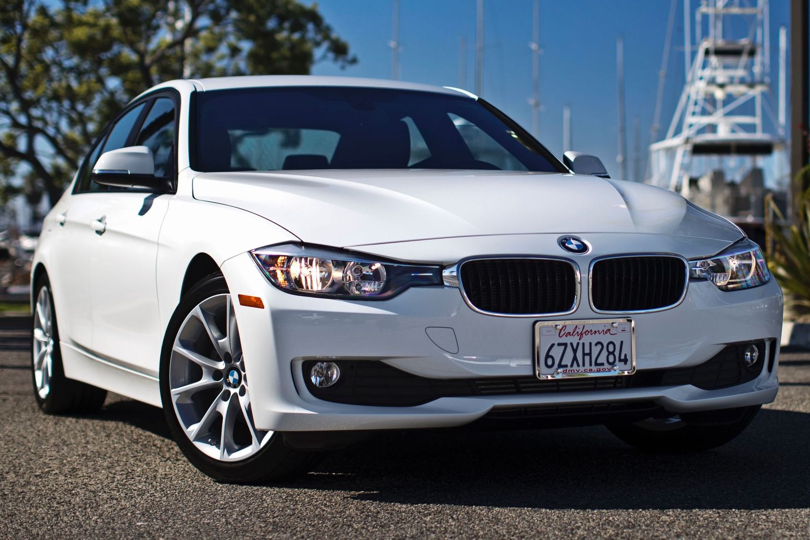 BMW 3-series 2015 photo - 9