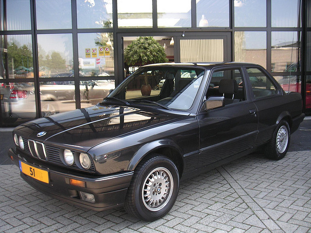 BMW 316 1990 photo - 3