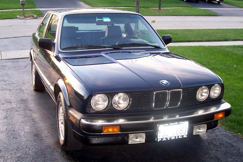 BMW 318 1984 photo - 1