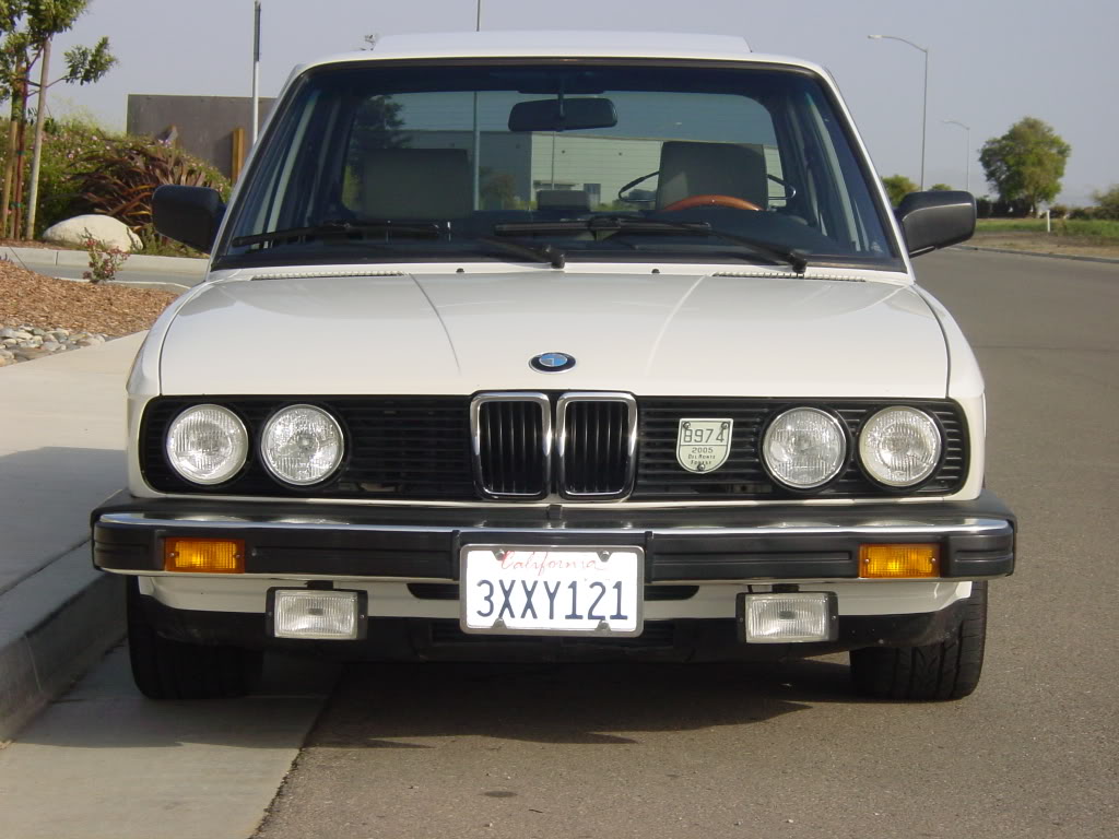 BMW 318 1985 photo - 4