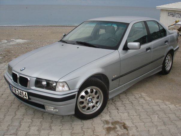 BMW 318 1998 photo - 4