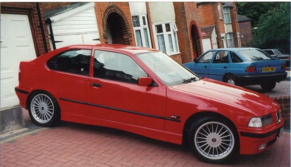 BMW 318Ti 1996 photo - 4
