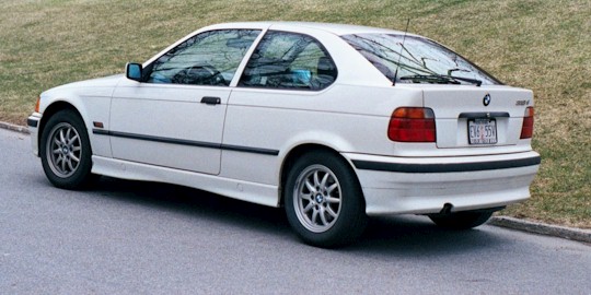 BMW 318Ti 1998 photo - 1