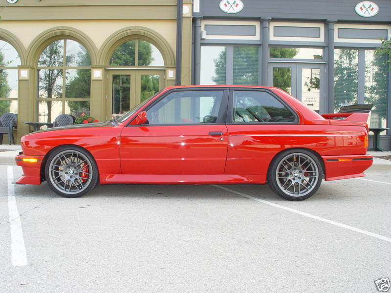BMW 318i 1990 photo - 4