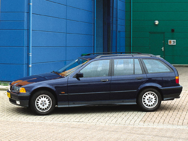 BMW 320 1995 photo - 7