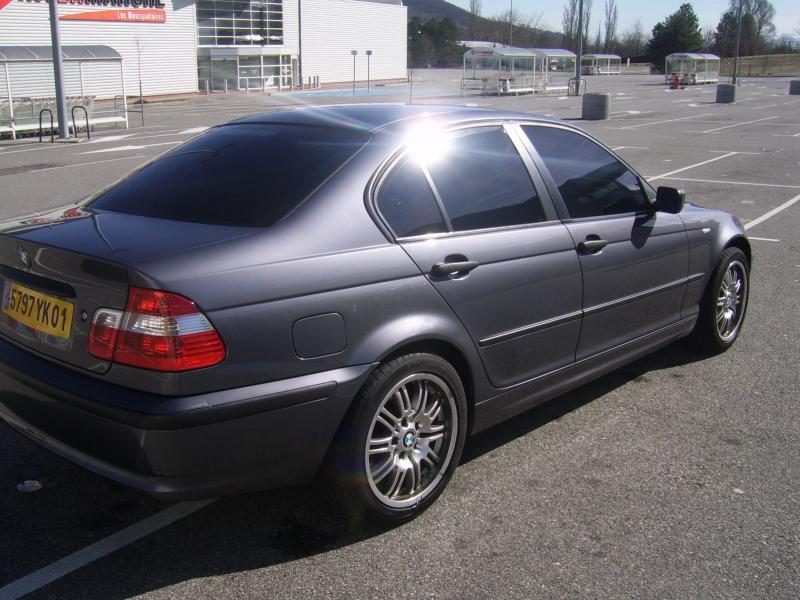 BMW 320 2003 photo - 7