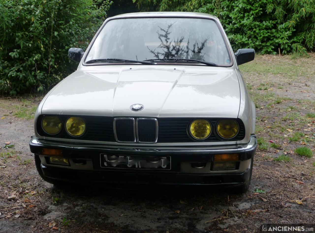 BMW 323 1985 photo - 10