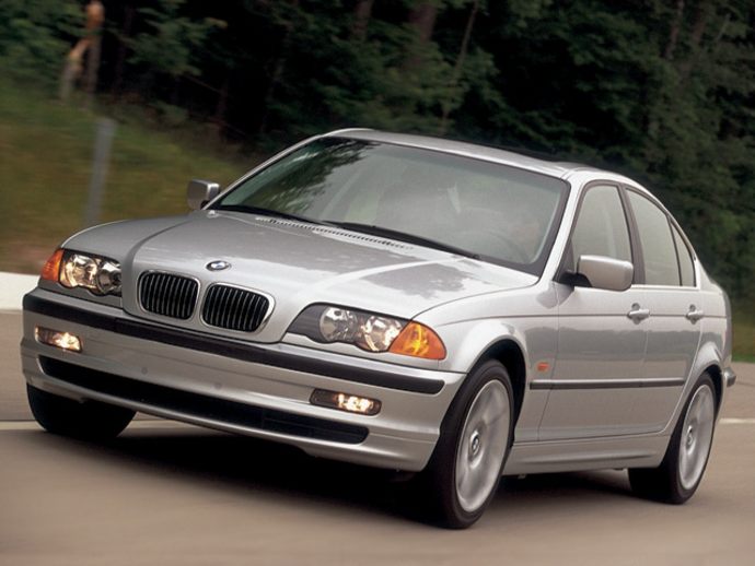 BMW 323i 1998 photo - 4