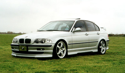 BMW 323i 2002 photo - 1