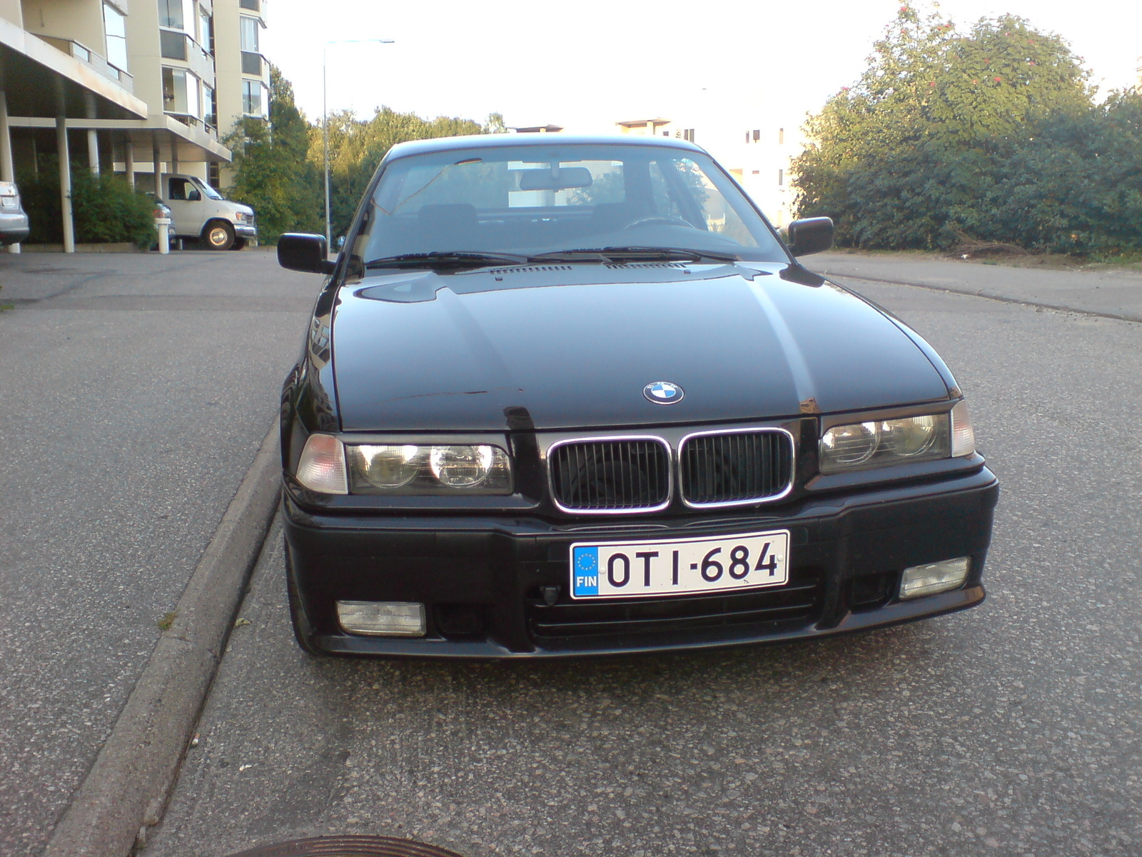 BMW 325 1994 photo - 6