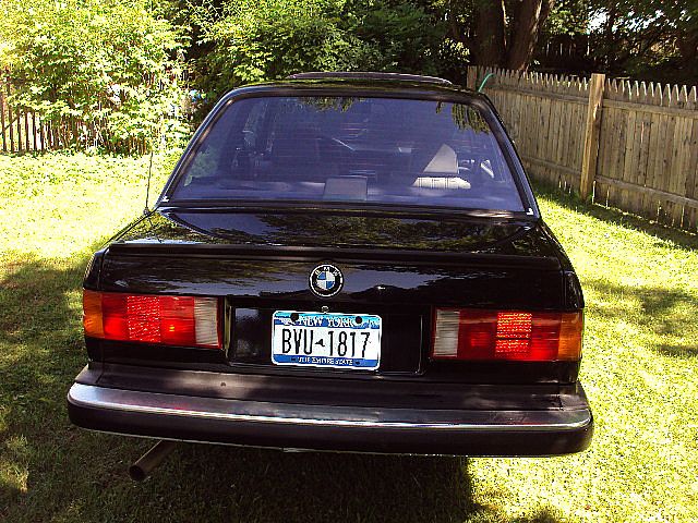 BMW 325E 1986 photo - 6