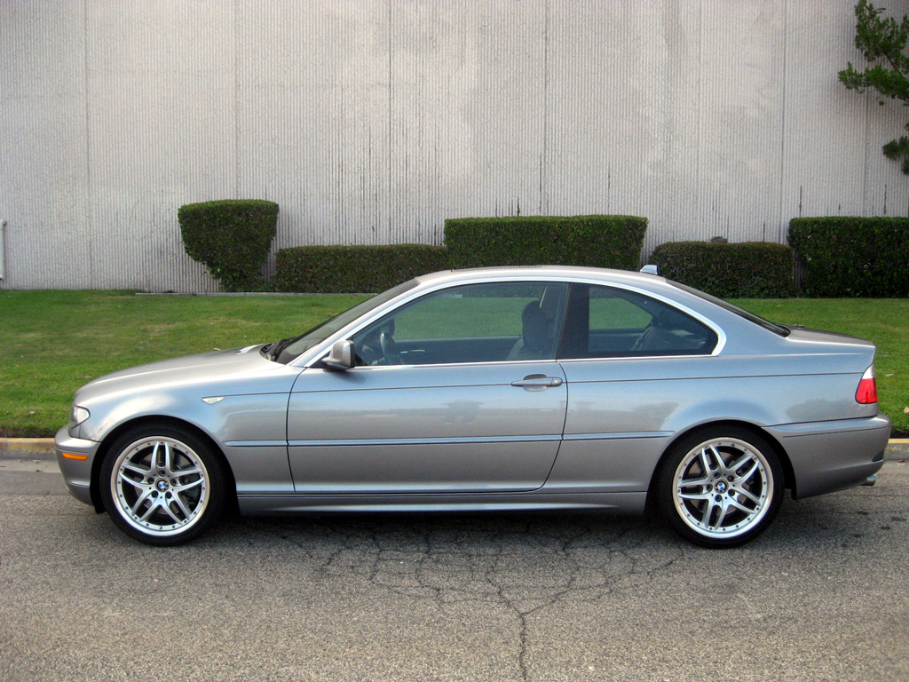 BMW 330Ci 2004 photo - 9