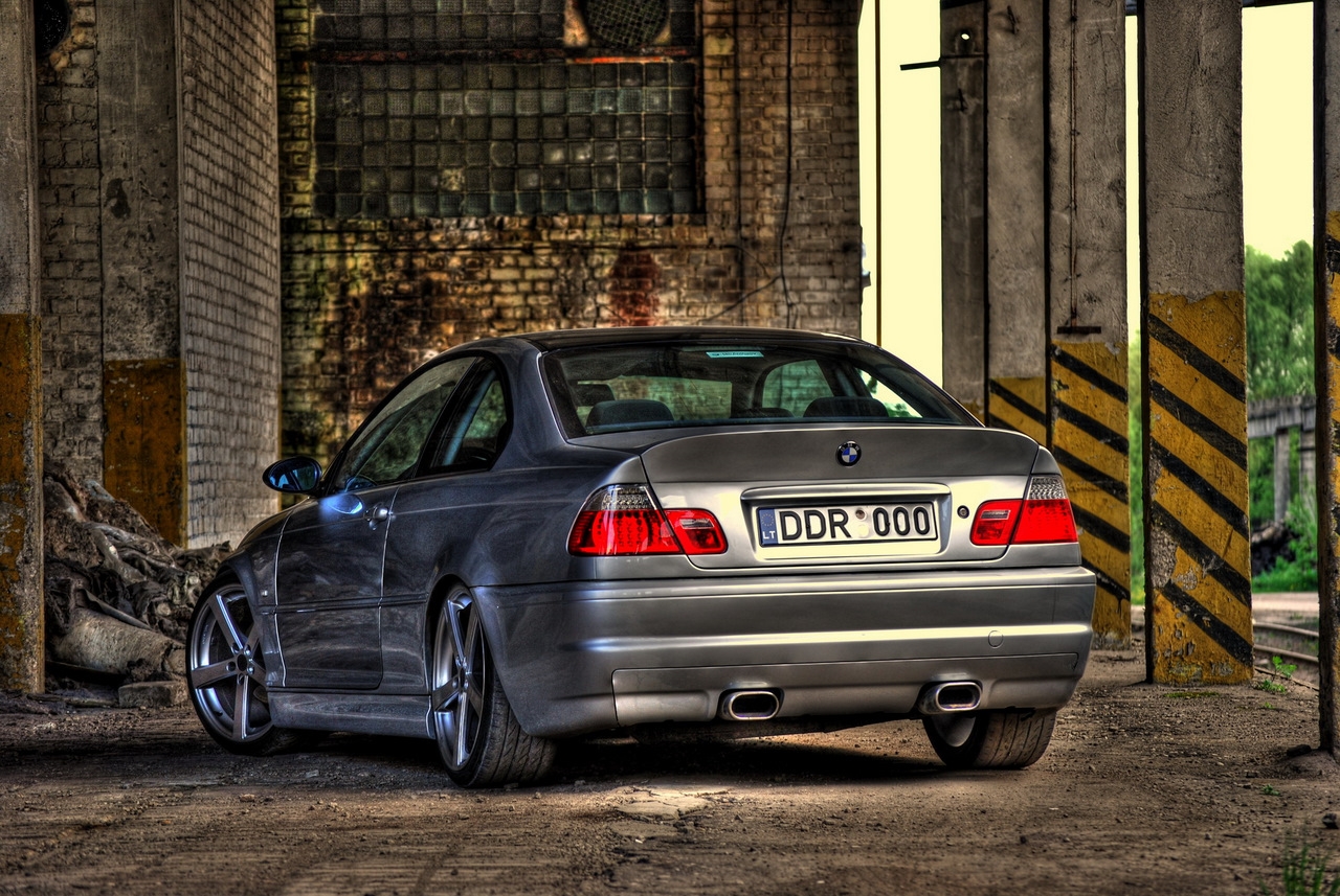 BMW 330Ci 2015 photo - 8