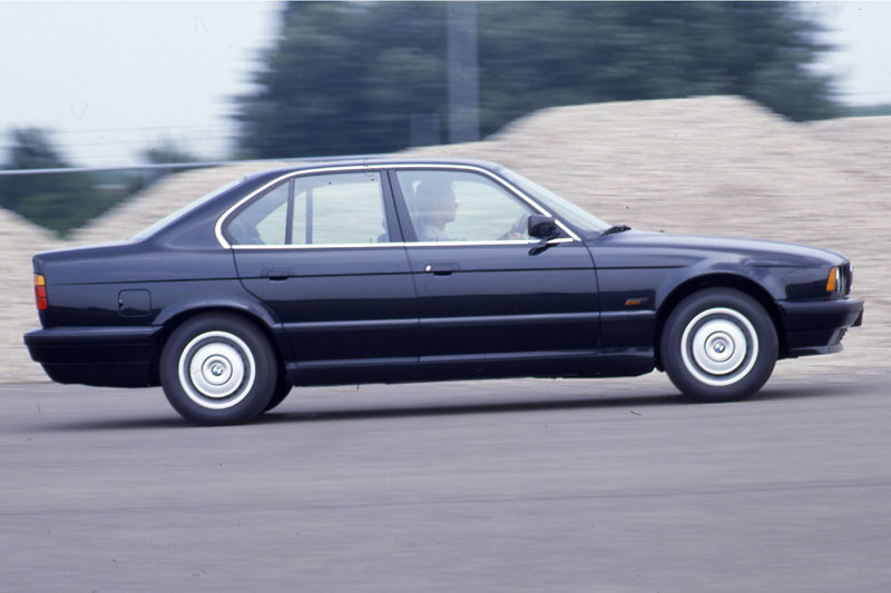 BMW 520i 1991 photo - 2
