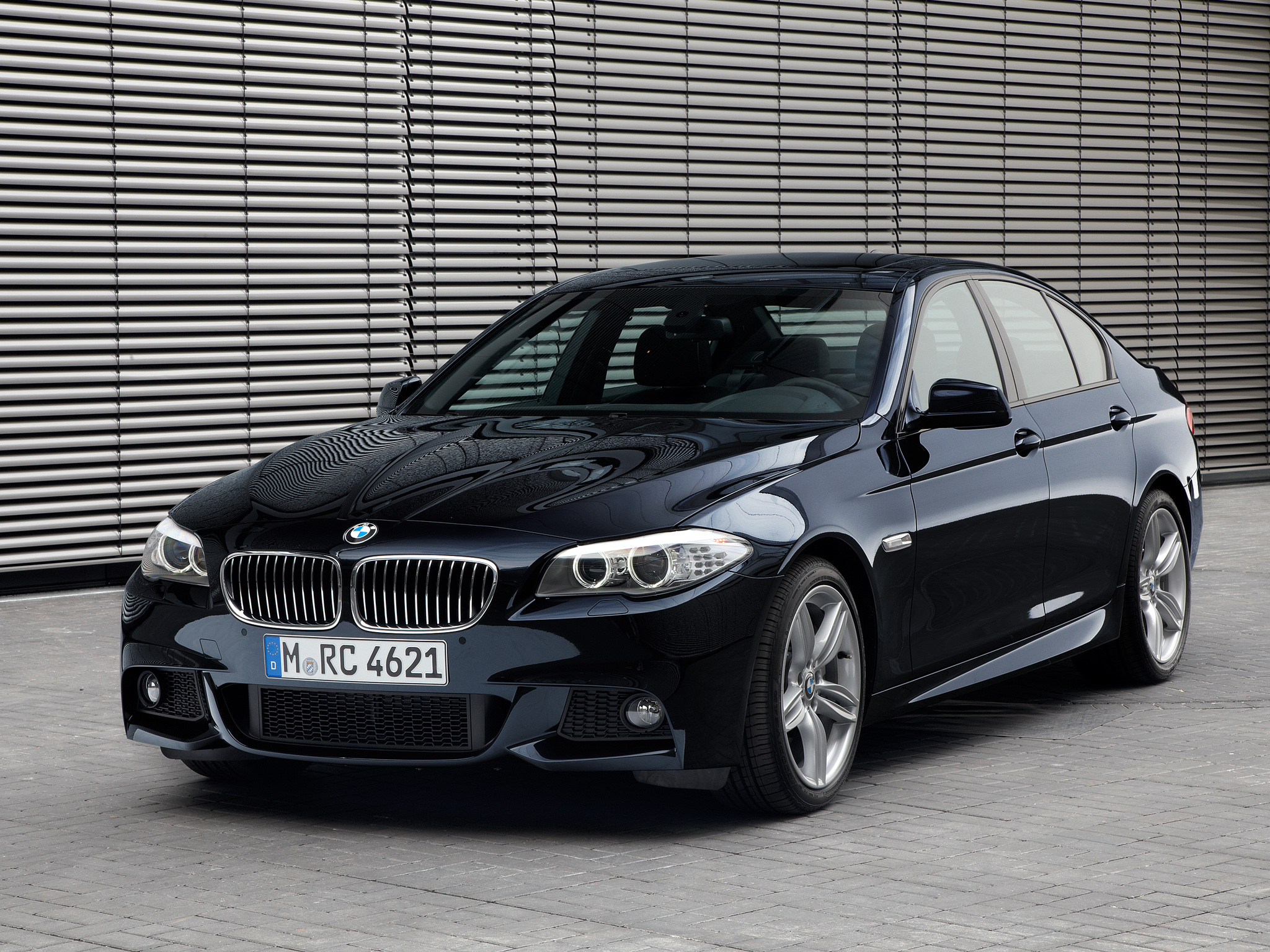 BMW 525d 2014 photo - 4