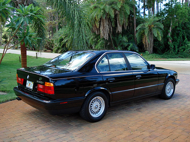 BMW 530i 1993 photo - 1