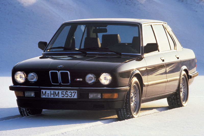 BMW 535i 1985 photo - 4