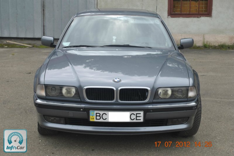 BMW 7 1995 photo - 5