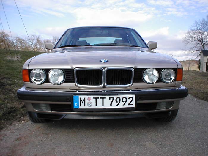 BMW 730 1988 photo - 1