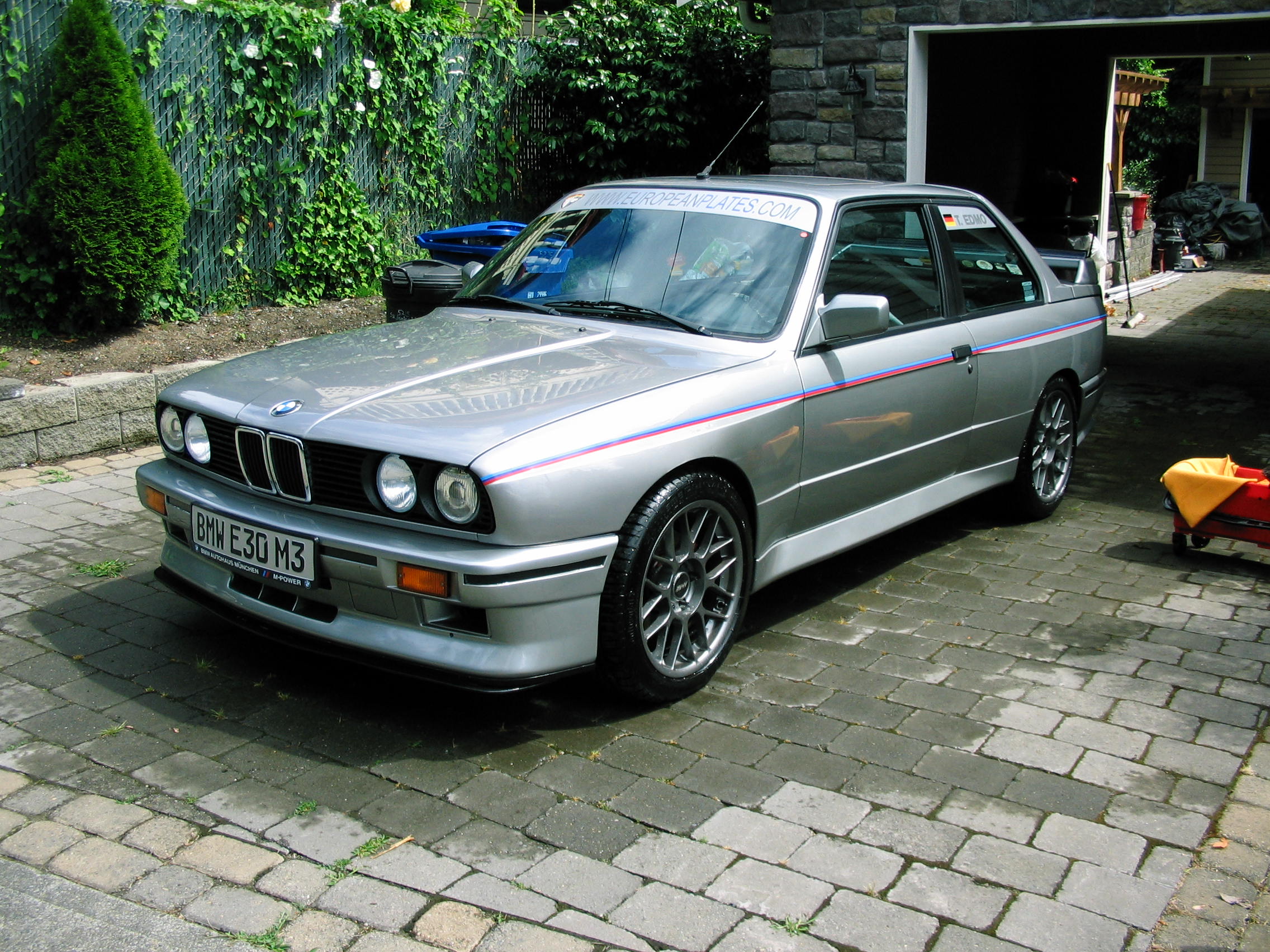 BMW M5 1988 photo - 8