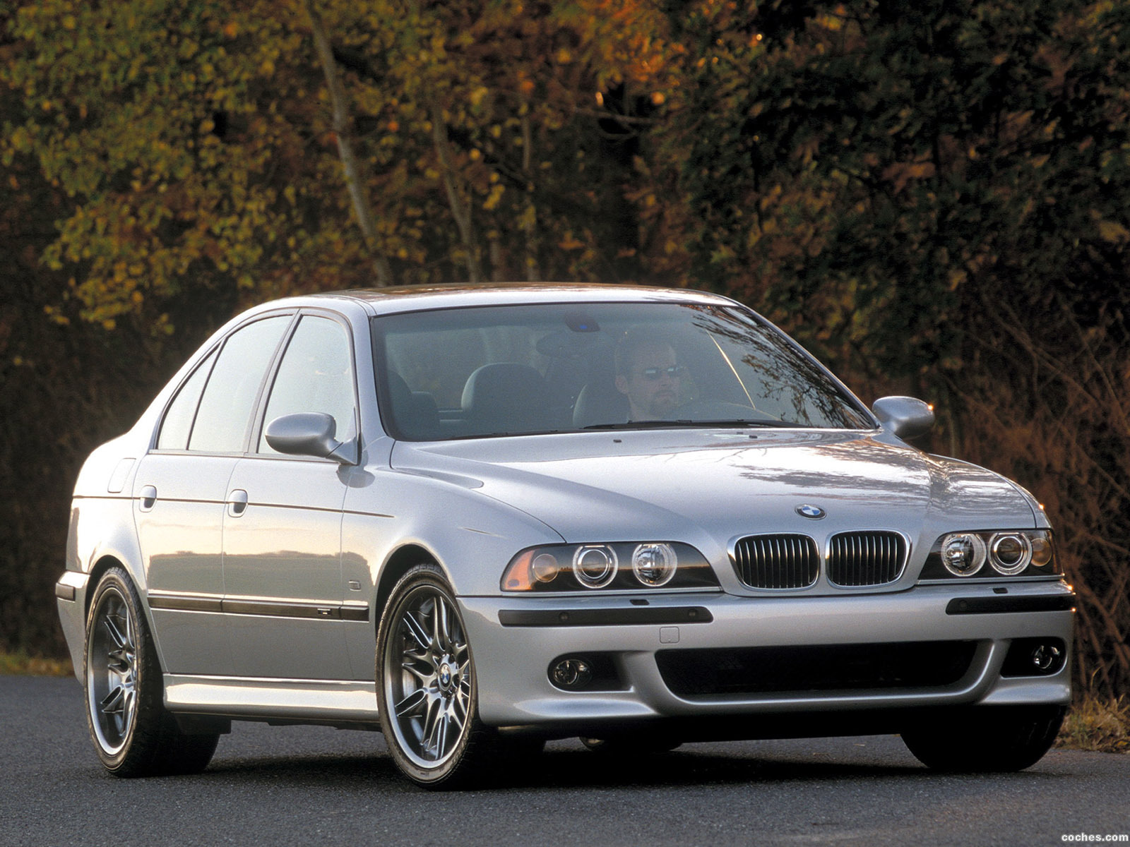 BMW M5 1997 photo - 4
