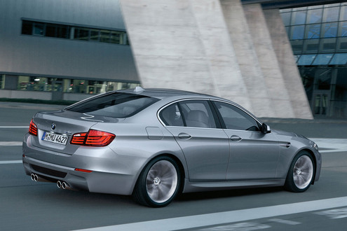 BMW M5 2012 photo - 4