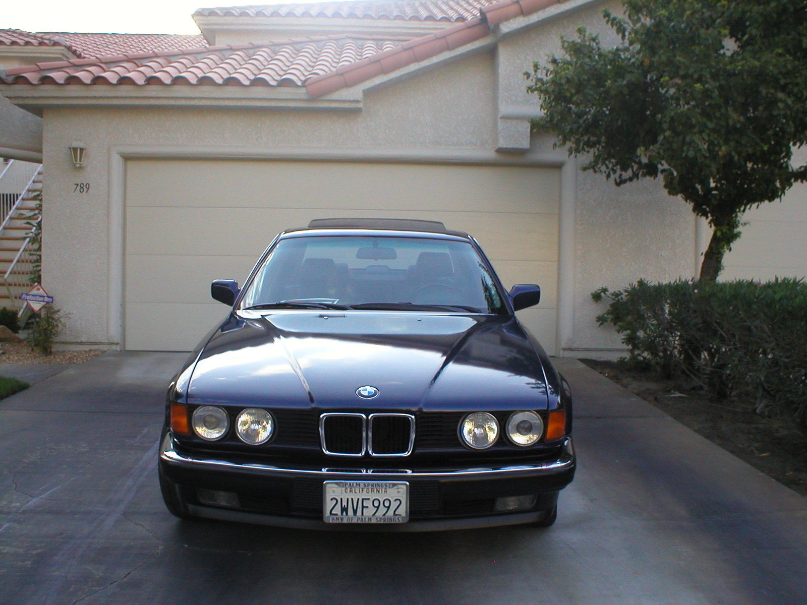 BMW M6 1990 photo - 9