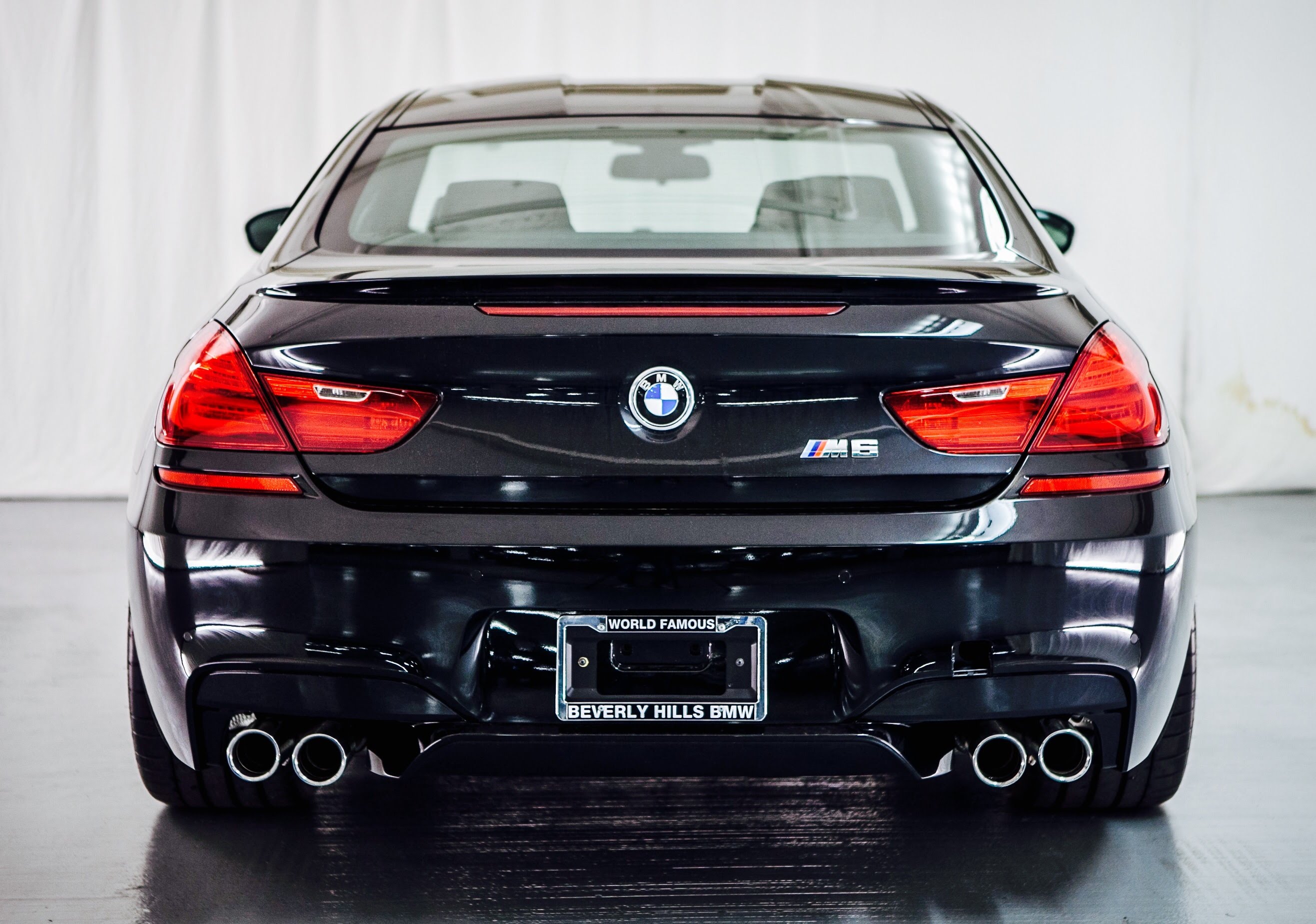 BMW M6 2015 photo - 4