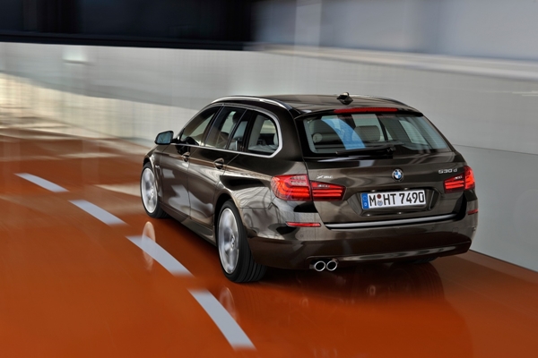 BMW Touring 2014 photo - 6