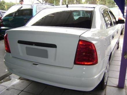Chevrolet Astra 2000 photo - 5