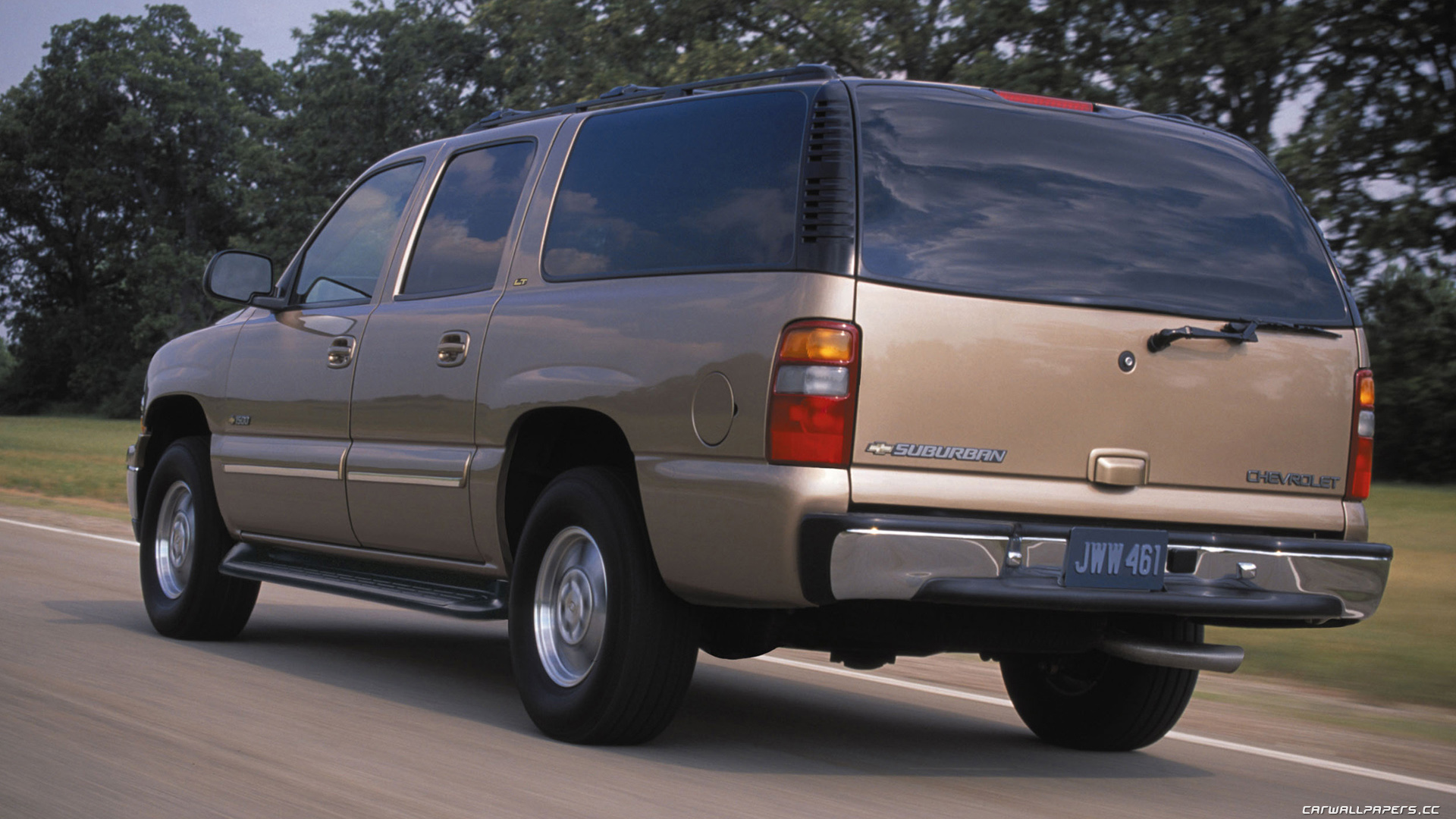 Chevrolet Suburban 2001 photo - 5