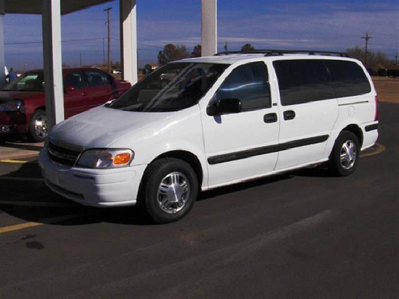 Chevrolet Venture 2002 photo - 3