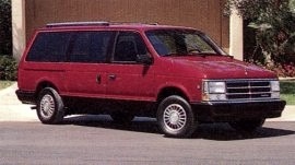 Dodge Caravan 1988 photo - 2
