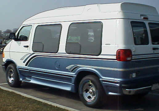 Dodge Van 2005 photo - 3