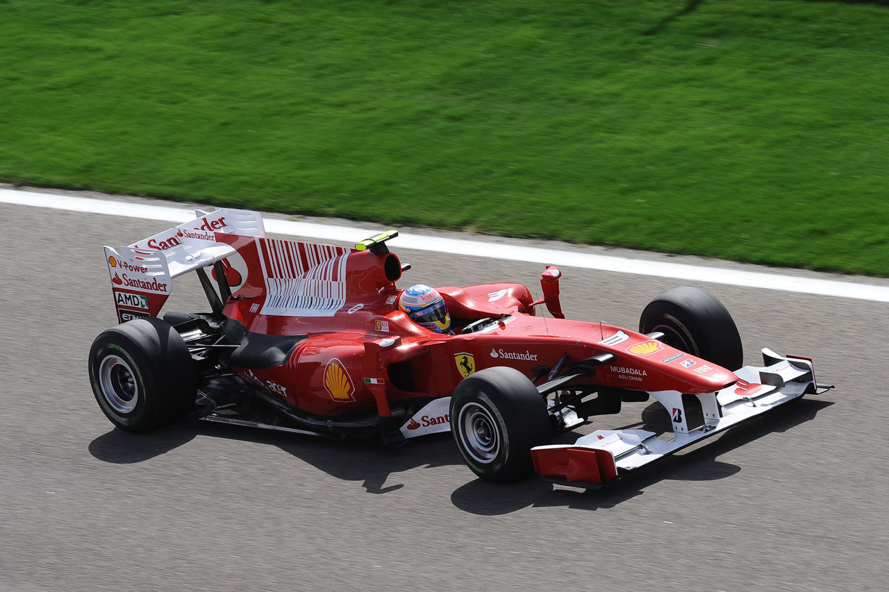 Ferrari F1 2010 photo - 3
