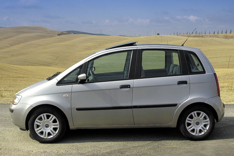 Fiat Idea 2004 photo - 3
