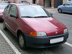 Fiat Punto 1995 photo - 3